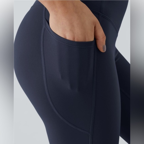 Halara UltraSculpt™ SoCinched High Waisted Tummy Control Shaping 7/8" Leggings - Picture 6 of 8